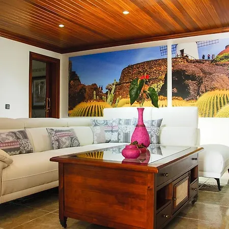 Casa Los Llanos بيت للعطل